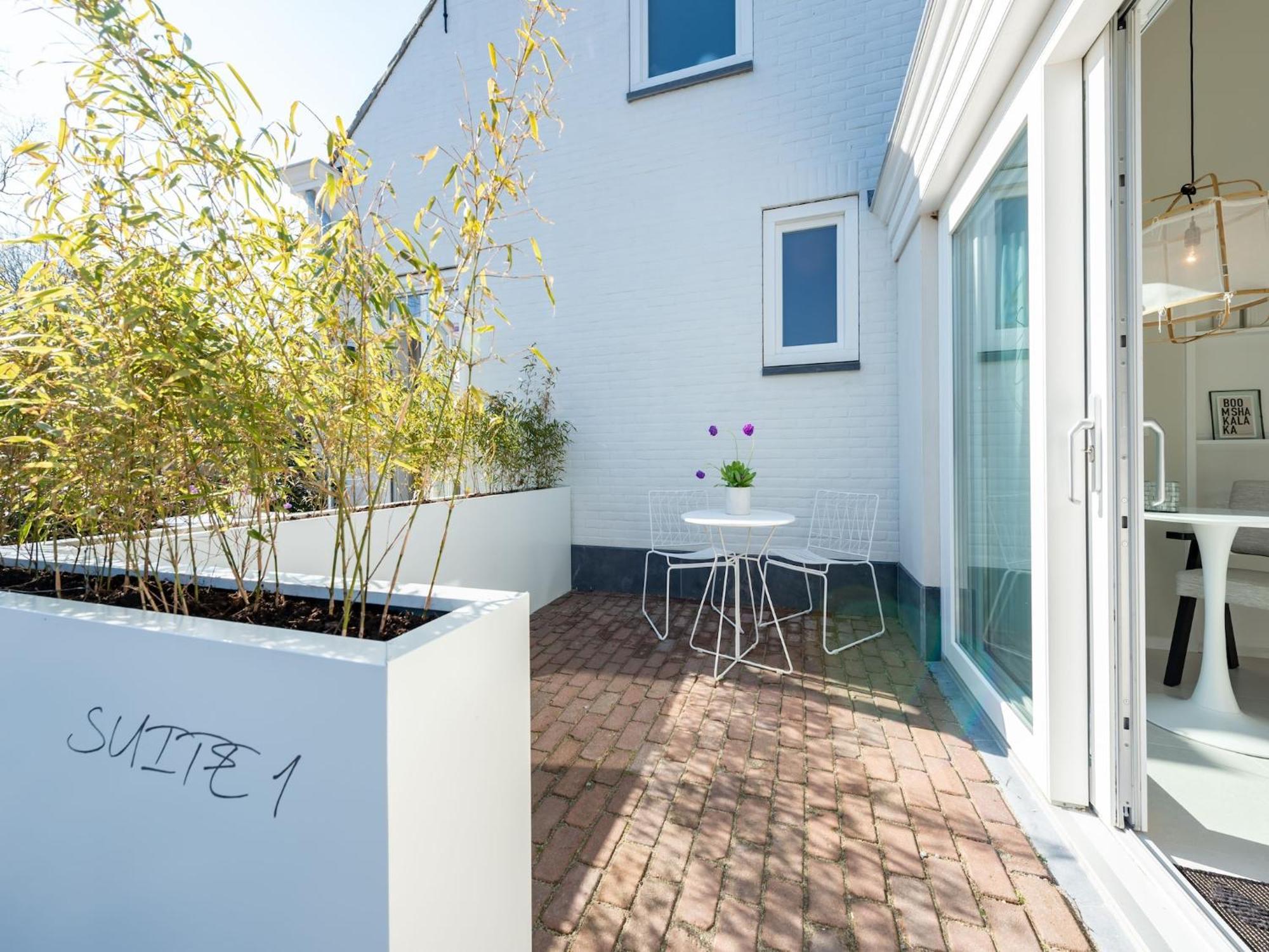 Pleasaing Holiday Home In Oostkapelle Near Centre 외부 사진